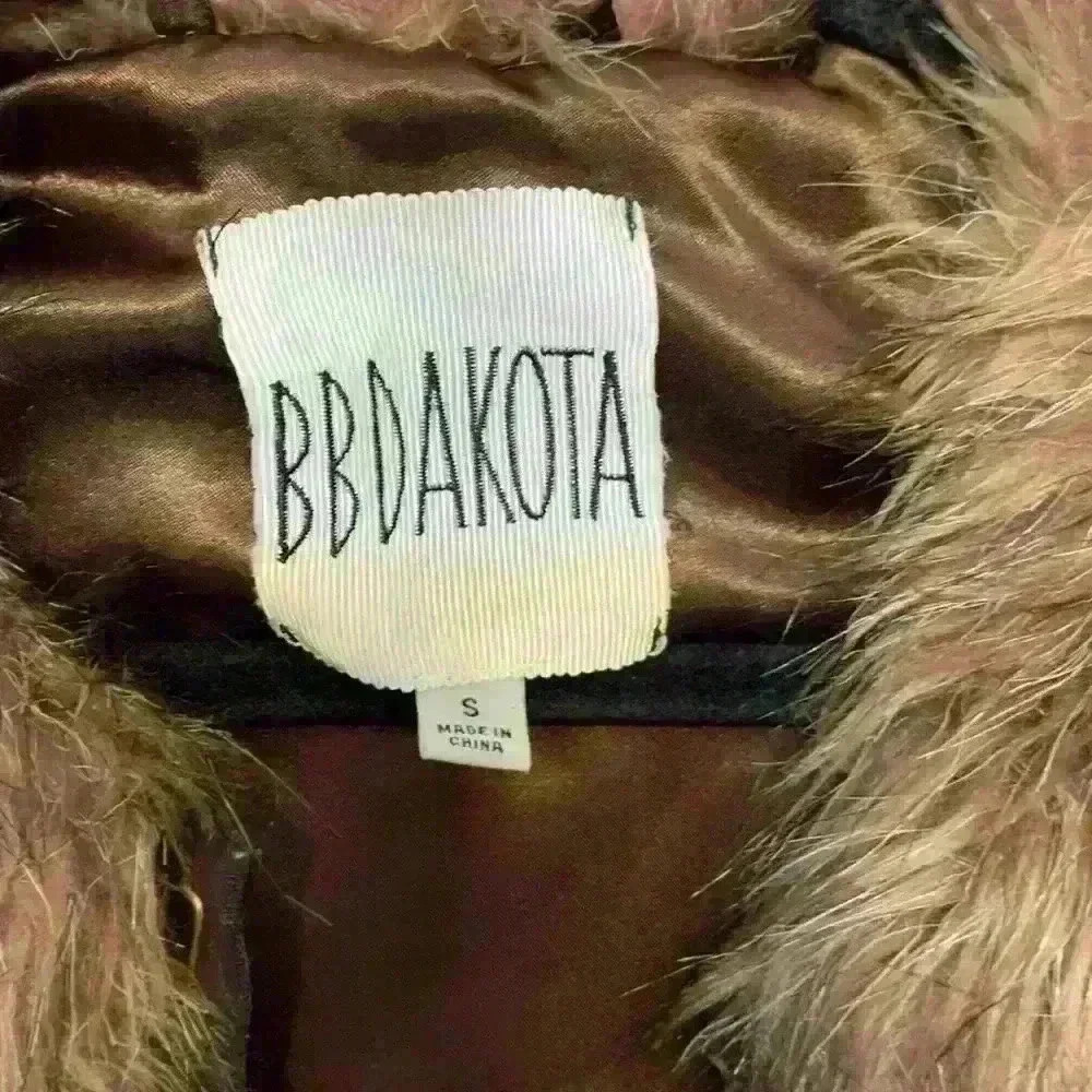 BB Dakota faux fur vest sz S fall winter old money preppy - Picture 2 of 9
